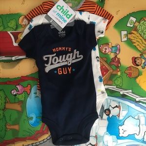 Carter’s bodysuits size 0-3 months BN WT
